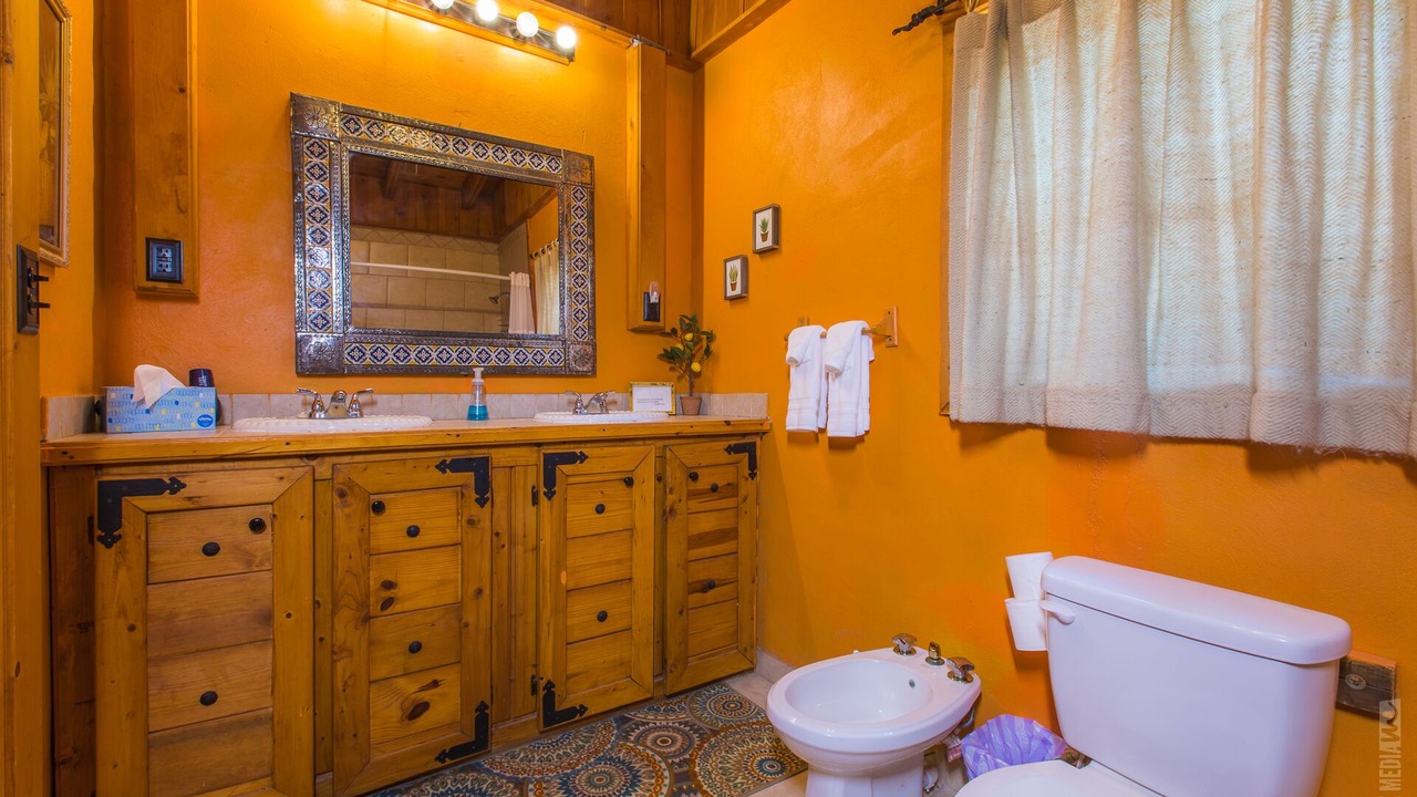 Photo of Bathroom in Brookeland