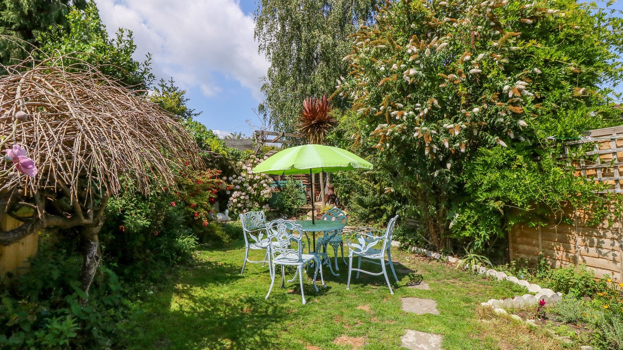 Photo of Outdoor in Brading