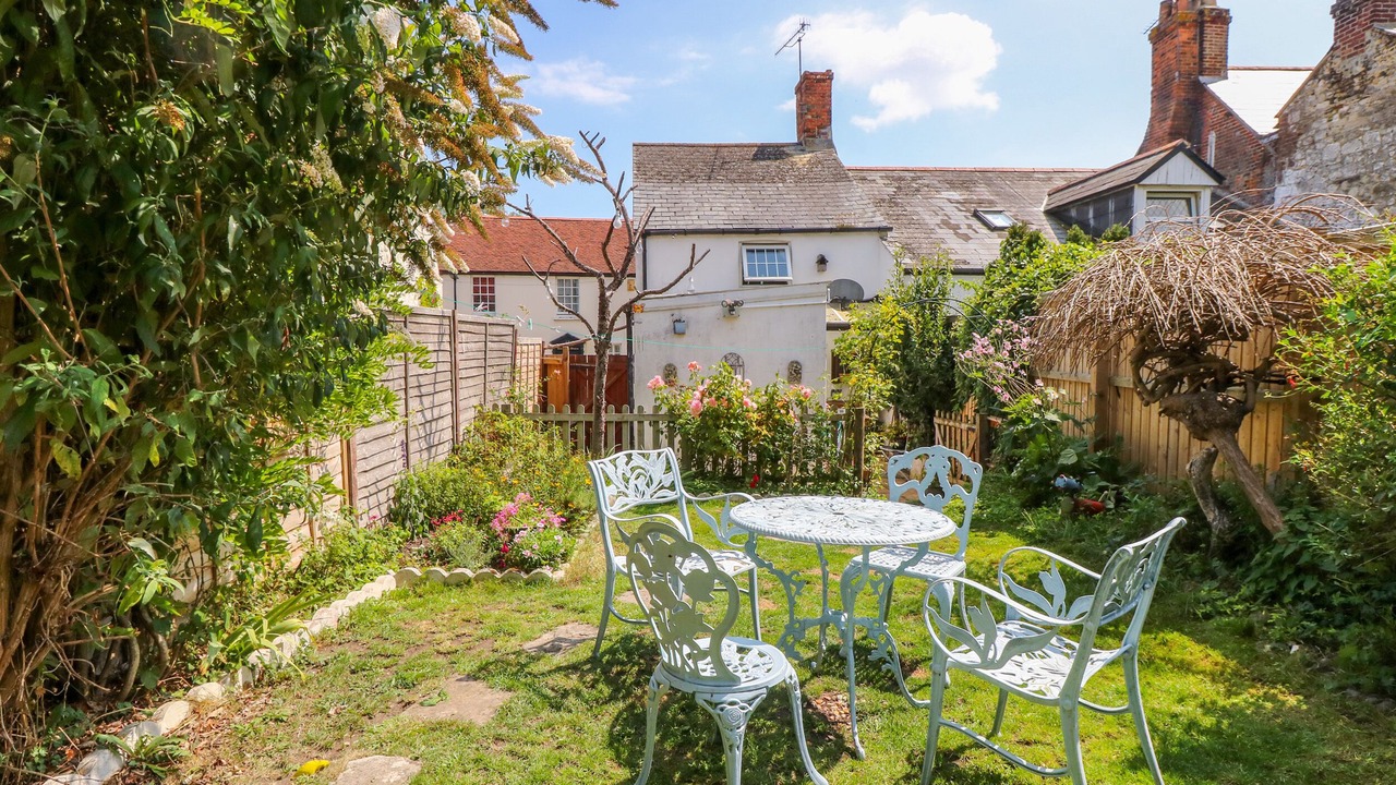 Photo of Outdoor in Brading