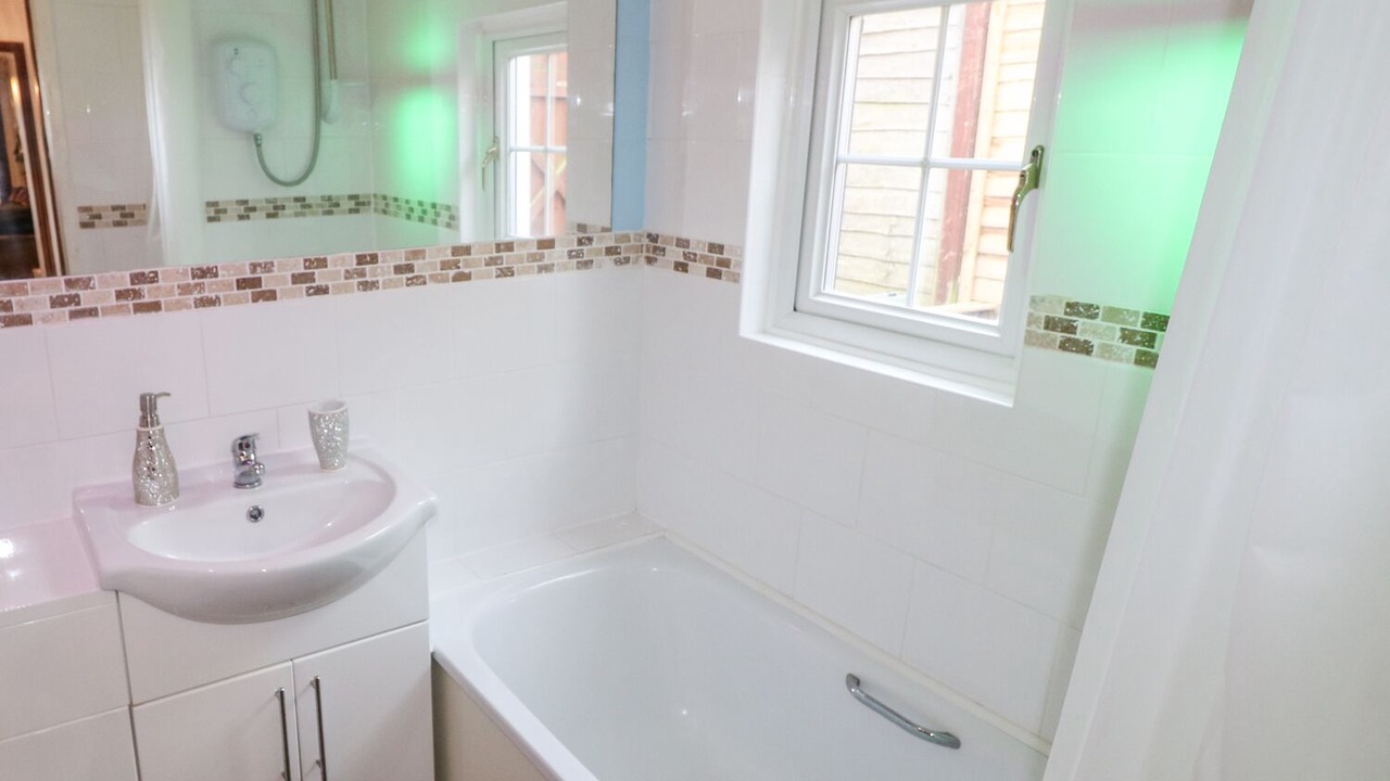 Photo of Bathroom in Brading
