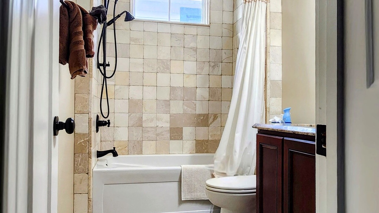 Photo of Bathroom in Mid-City