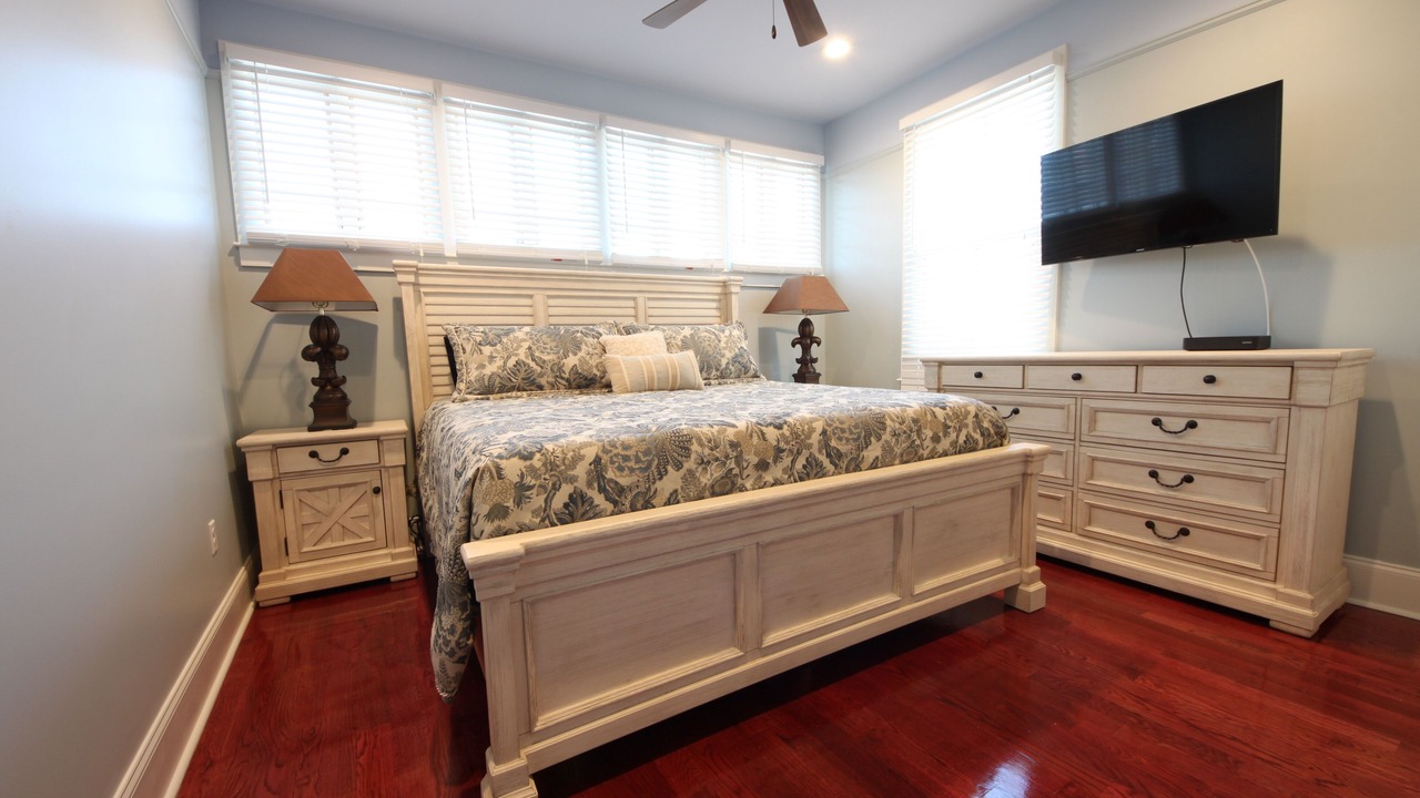 Photo of Bedroom in Mid-City