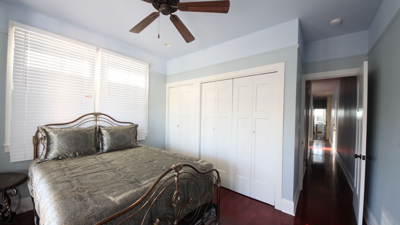 Photo of Bedroom in Mid-City