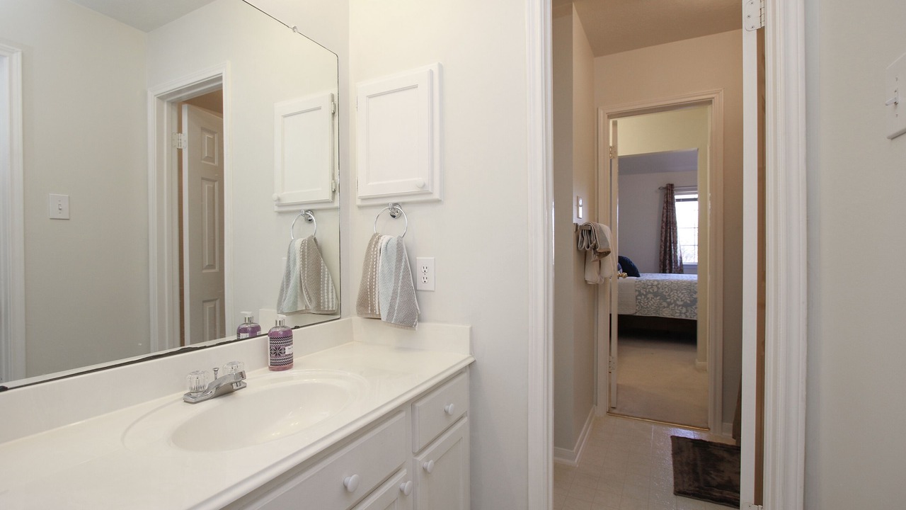Photo of Bathroom in FM 1960