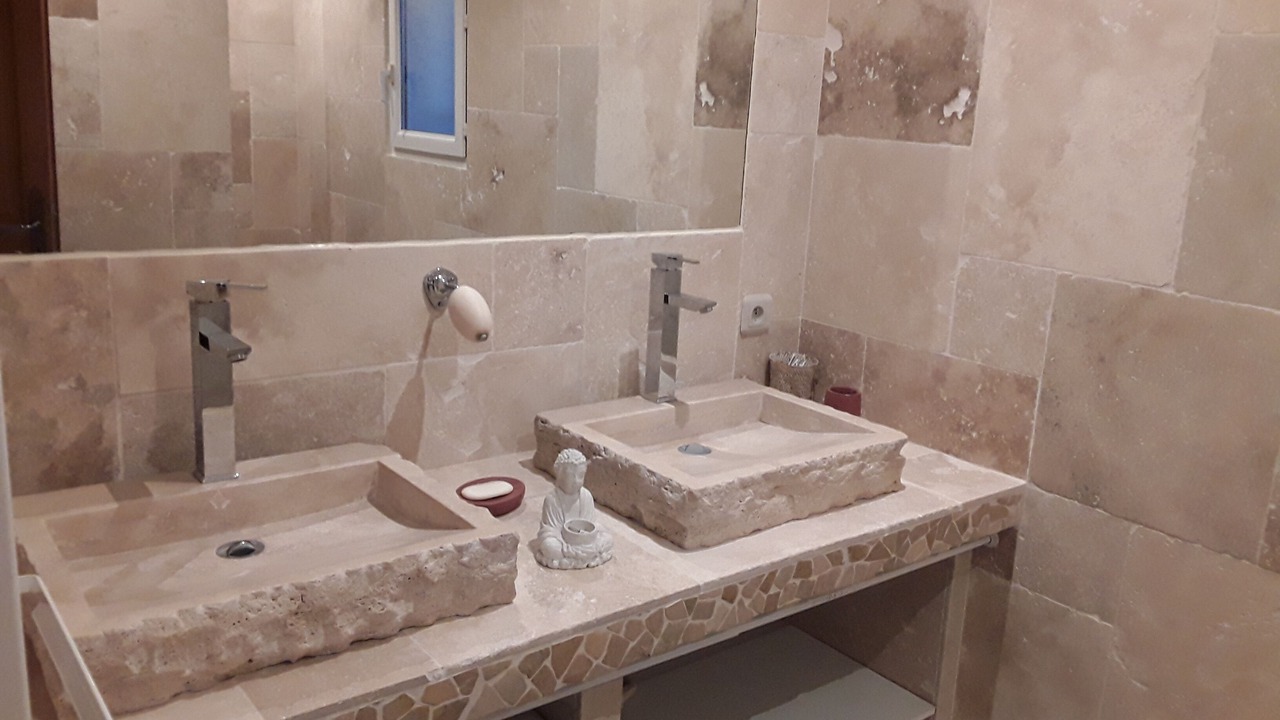 Photo of Bathroom in Vedene