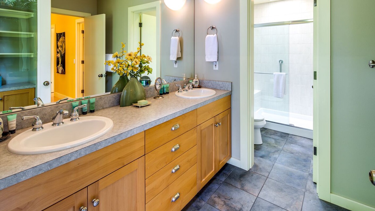 Photo of Others in Eastsound