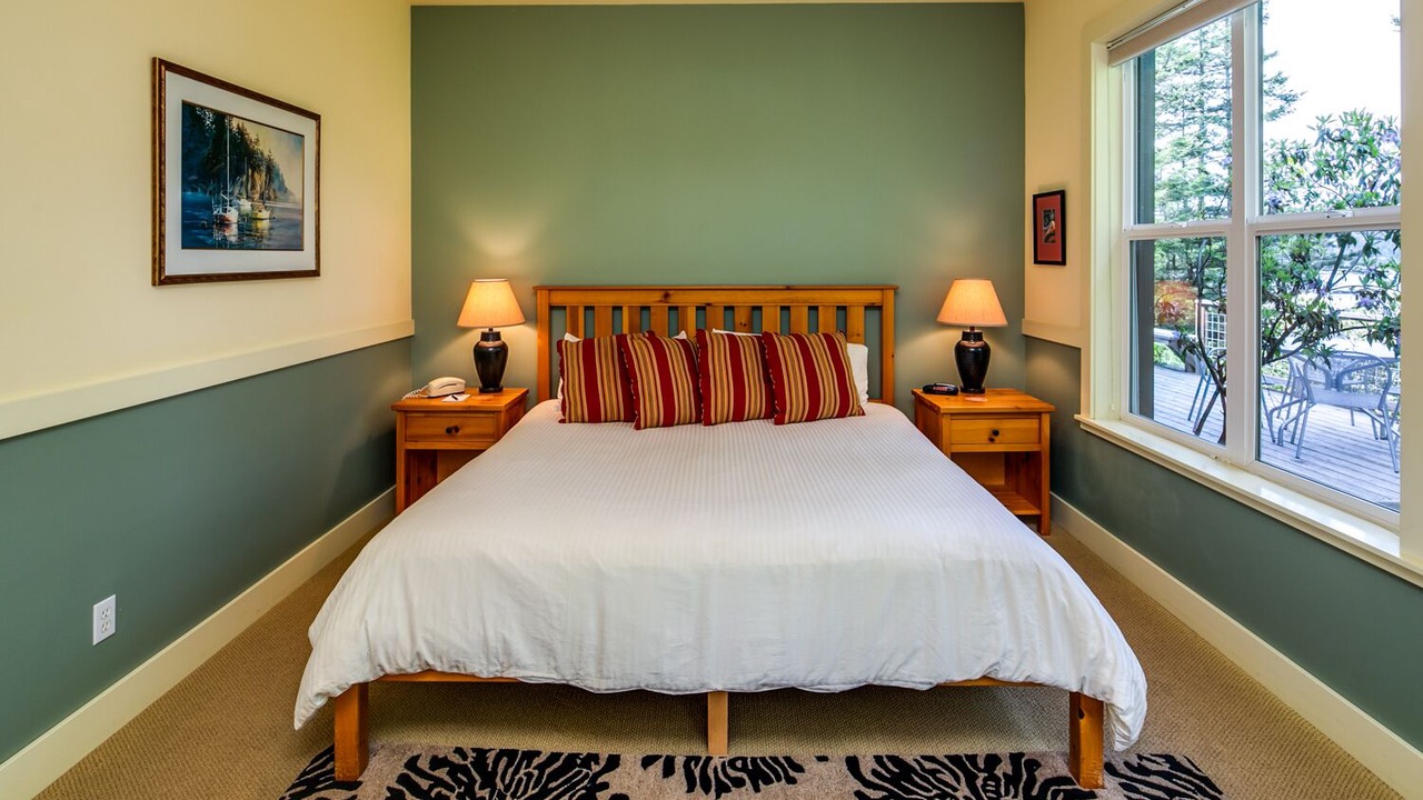 Photo of Others in Eastsound