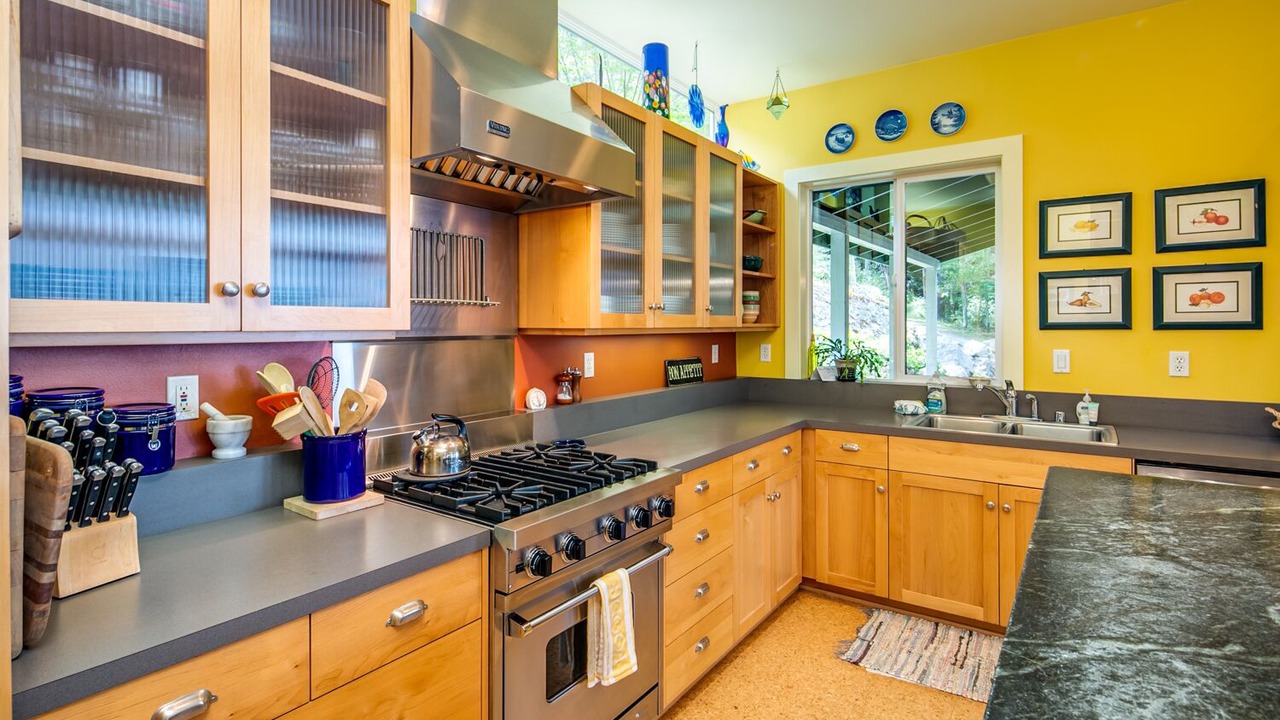 Photo of Others in Eastsound