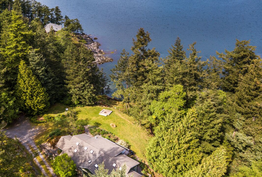 Photo of Others in Eastsound