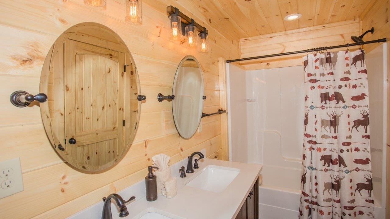 Photo of Bathroom in Pigeon Forge