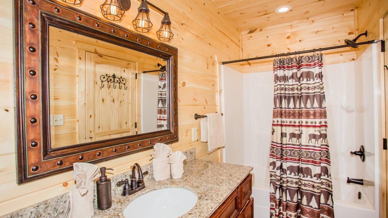 Photo of Bathroom in Pigeon Forge