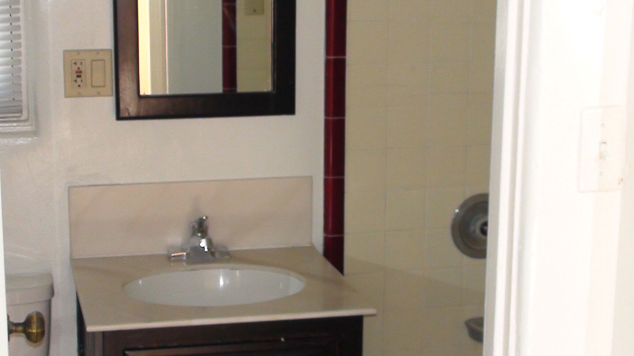 Photo of Bathroom in Central Mission Beach
