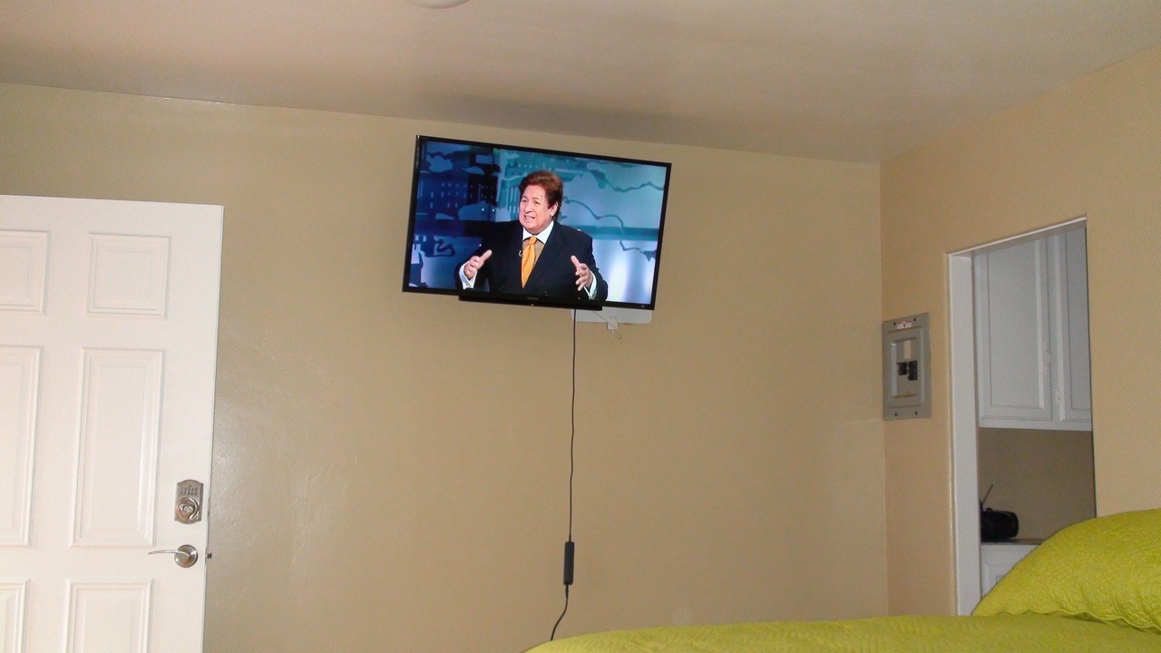 Photo of Bedroom in Central Mission Beach