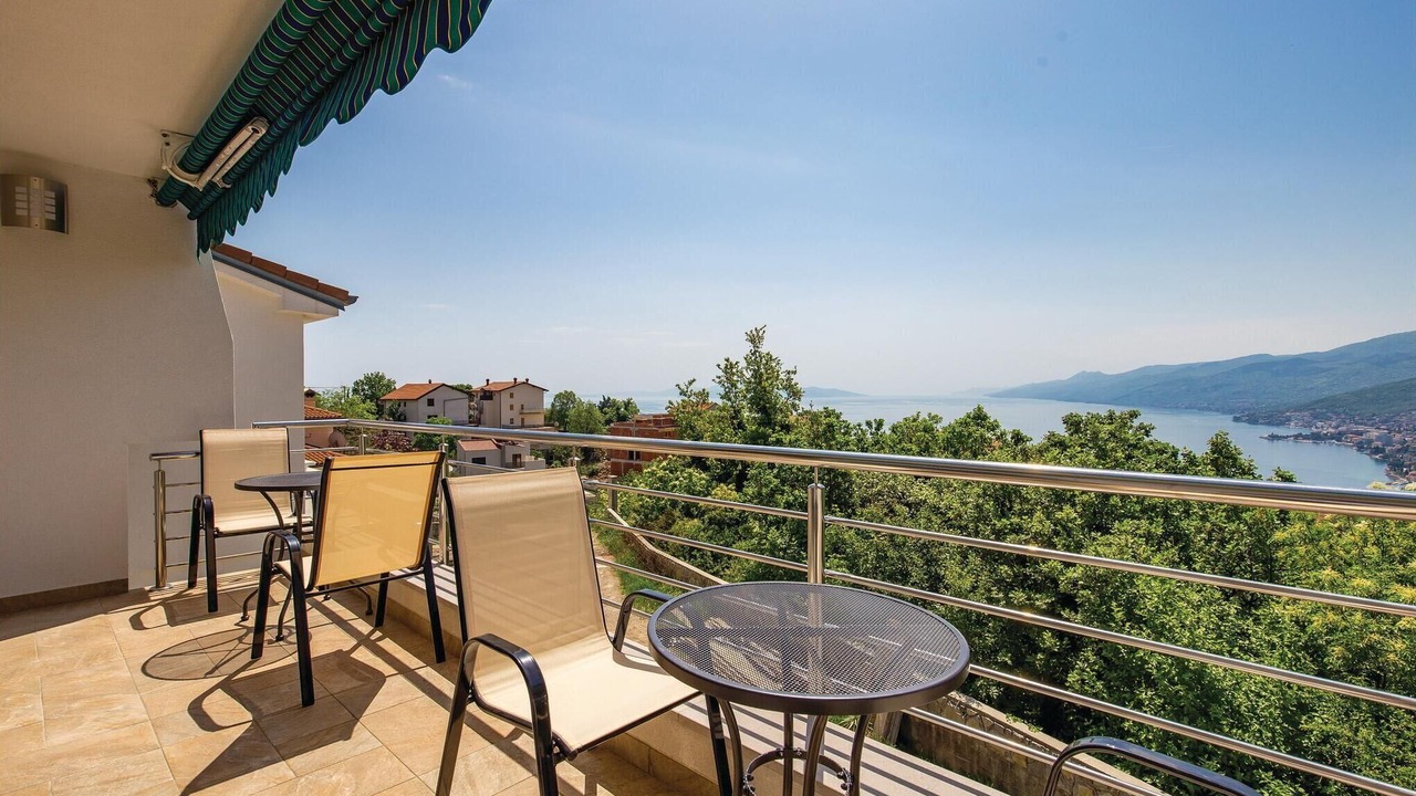 Photo of Patio Balcony in Rubesi