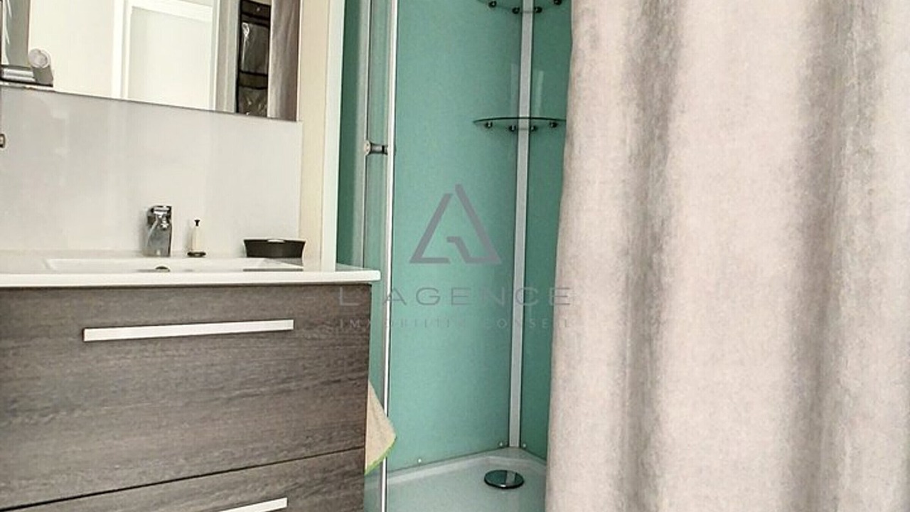 Photo of Bathroom in Stella-Plage