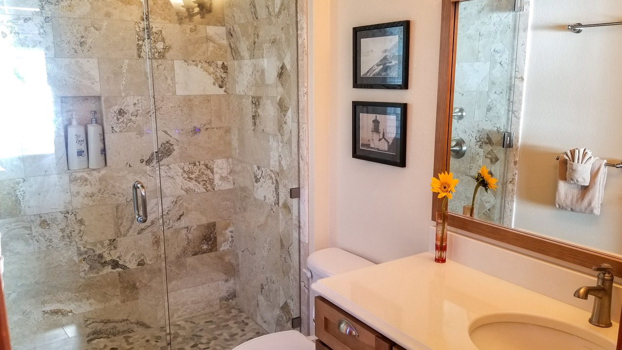 Photo of Bathroom in Happy Camp Hideaway