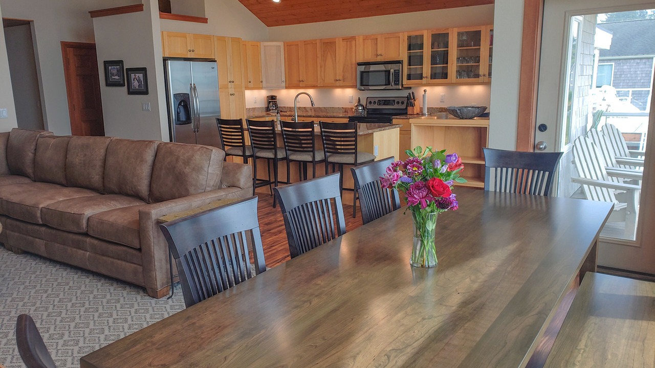 Photo of Others in Happy Camp Hideaway