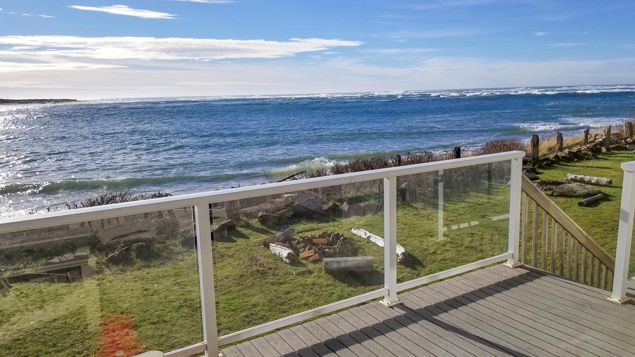 Photo of Patio Balcony in Happy Camp Hideaway
