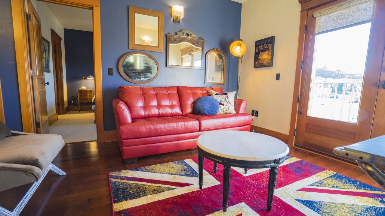 Photo of Livingroom in Astoria