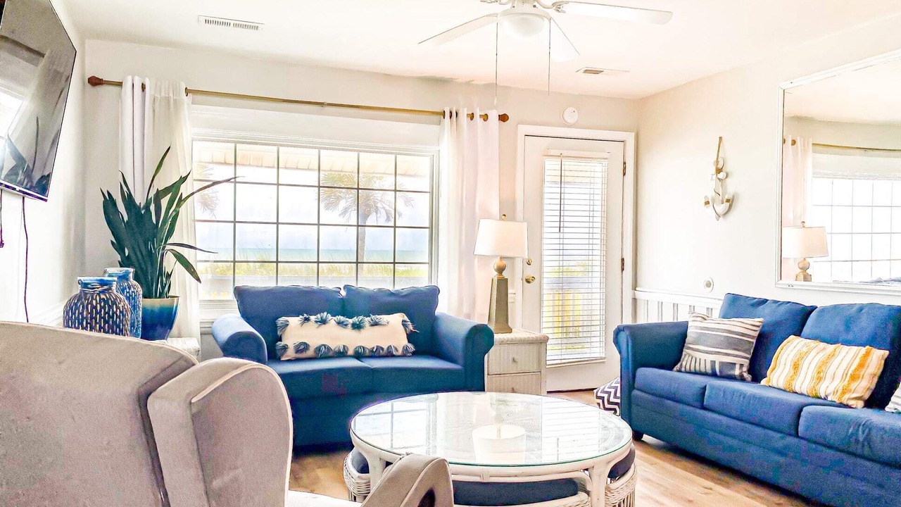 Photo of Livingroom in North Myrtle Beach