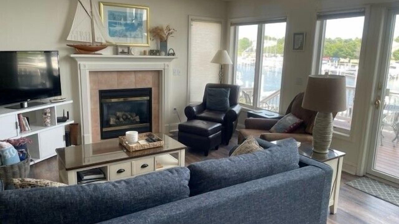 Photo of Livingroom in Manistee