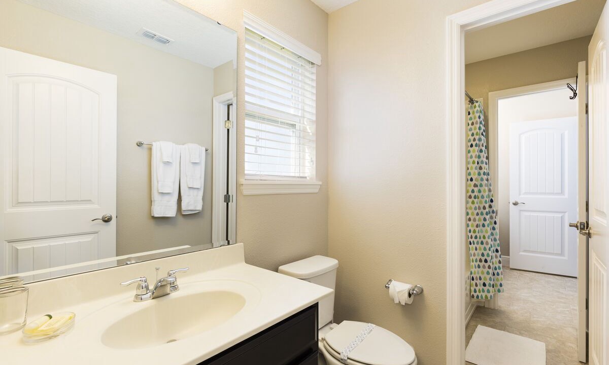Photo of Bathroom in Loughman