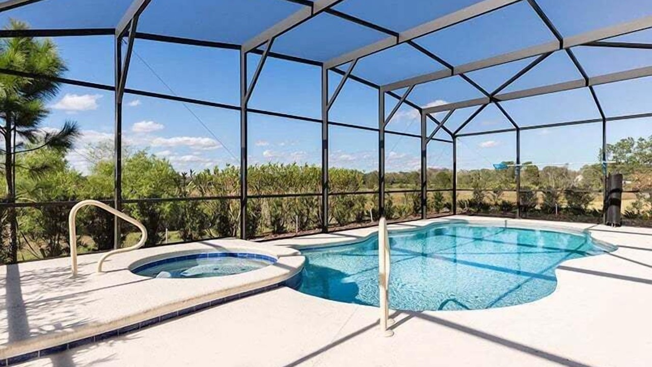 Photo of Outdoor in Loughman