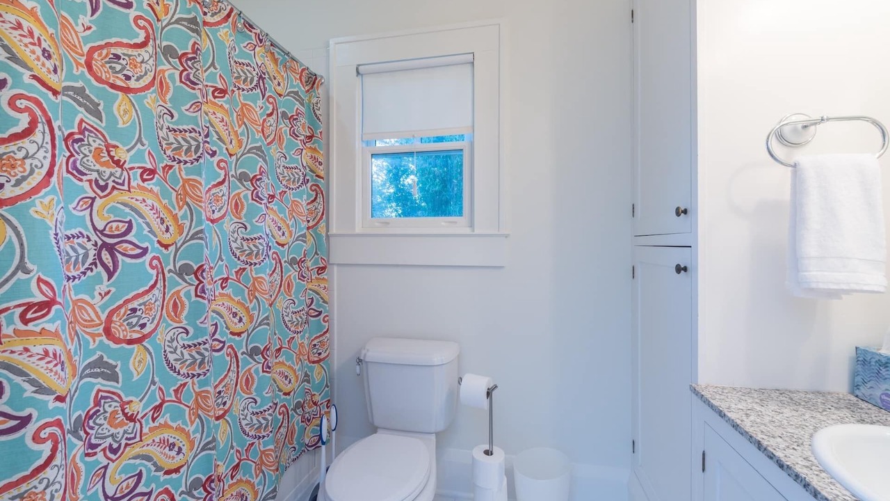 Photo of Bathroom in Fairvilla