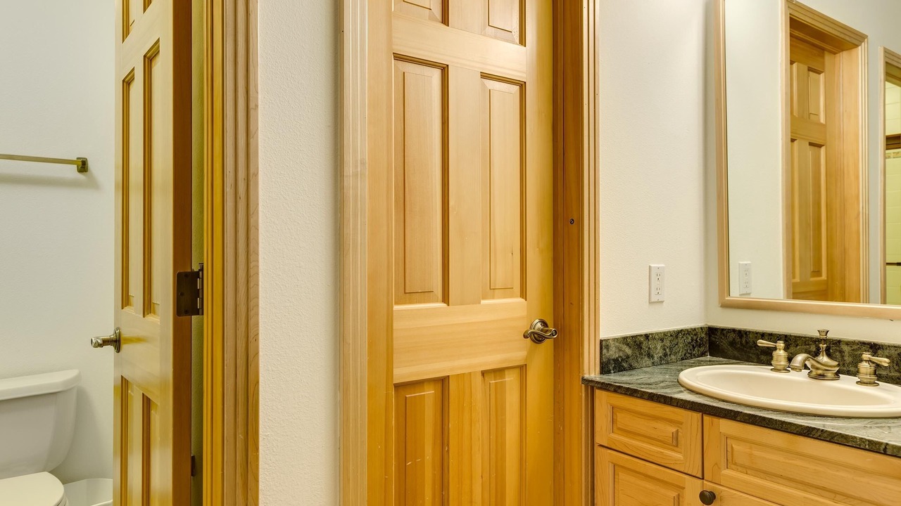 Photo of Bathroom in Warrior's Mark