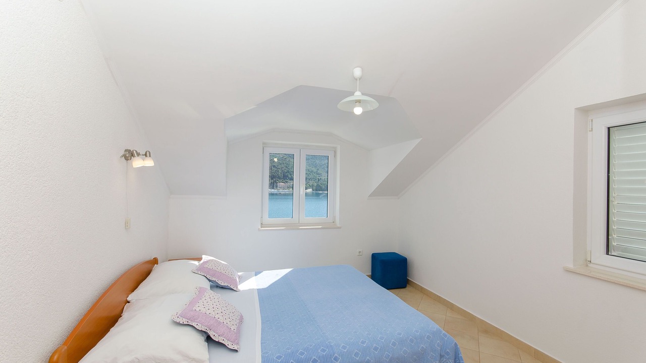 Photo of Bedroom in Slano