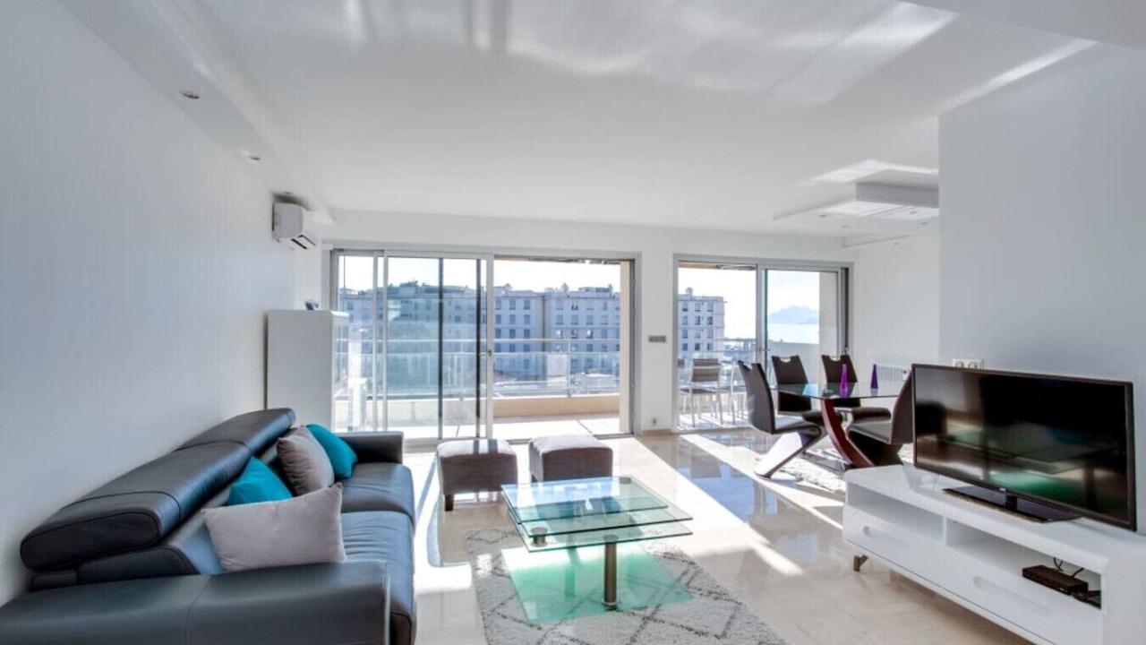 Photo of Livingroom in Cannes