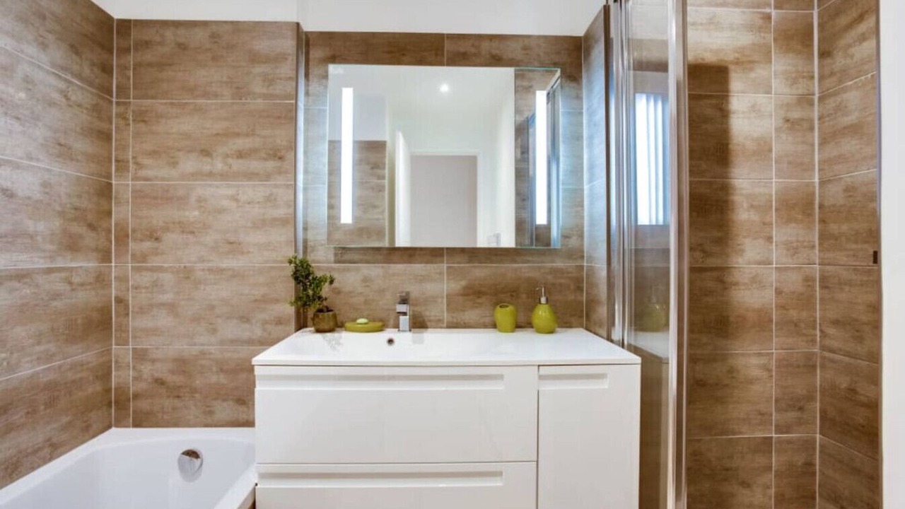 Photo of Bathroom in Cannes