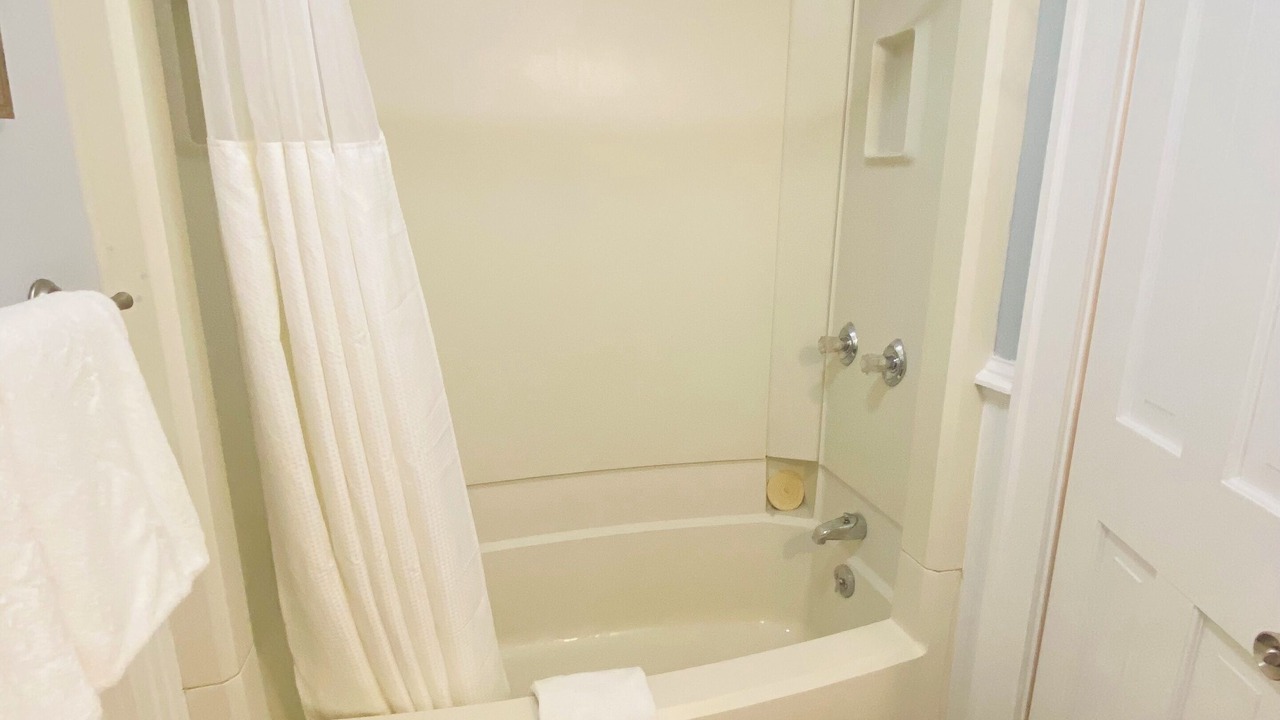 Photo of Bathroom in Jay