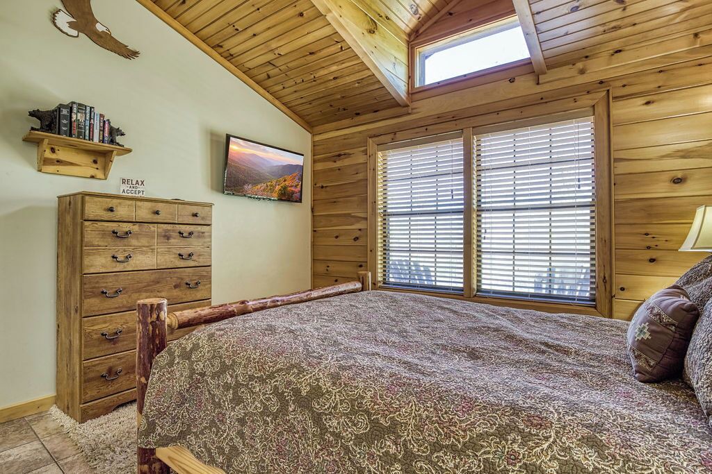Photo of Bedroom in Gatlinburg