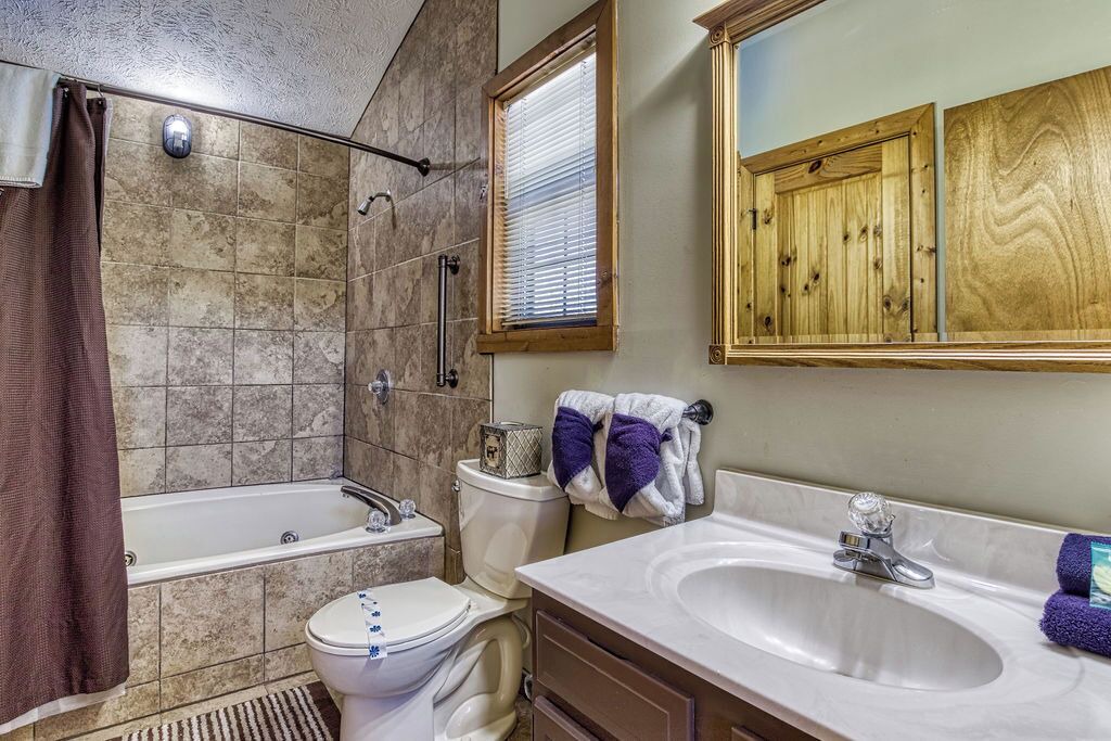 Photo of Bathroom in Gatlinburg