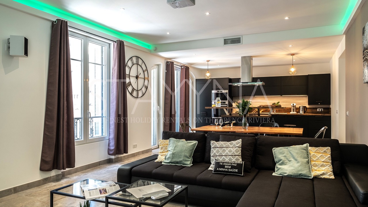 Photo of Livingroom in Nice City Centre