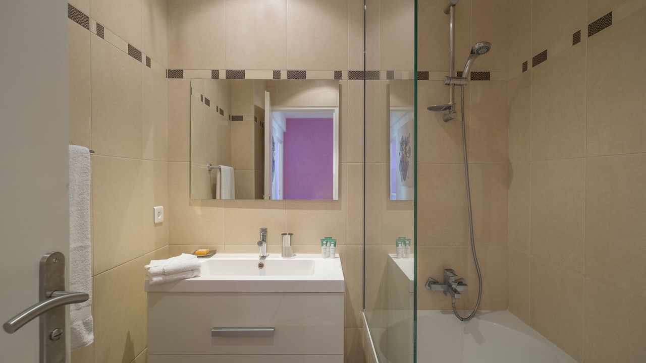 Photo of Bathroom in Gambetta