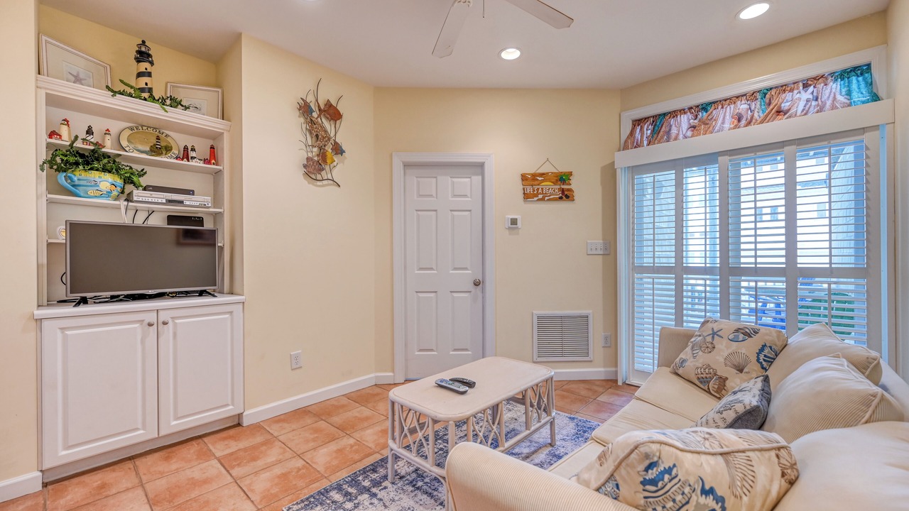 Photo of Livingroom in Surf City