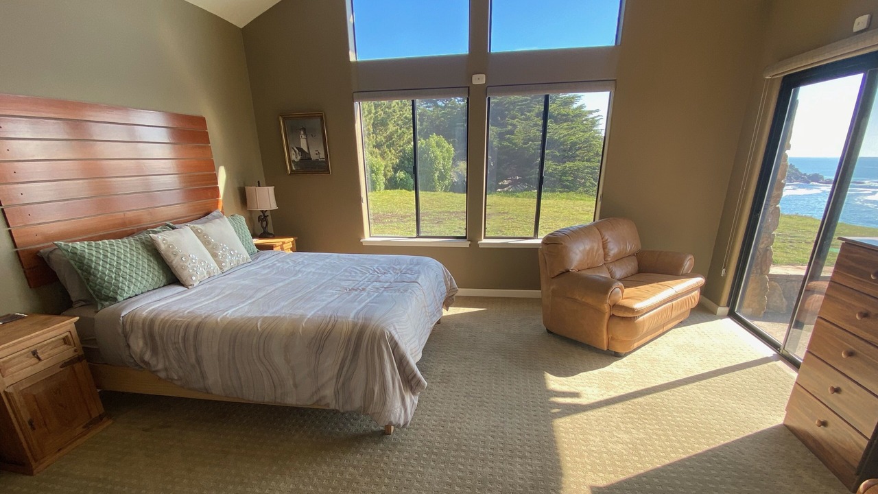 Photo of Bedroom in Timber Cove