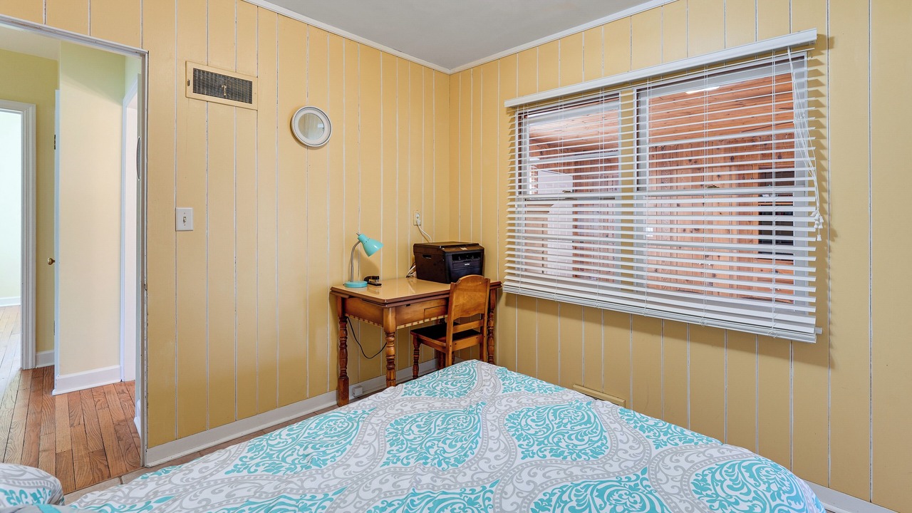 Photo of Bedroom in Williams Bay