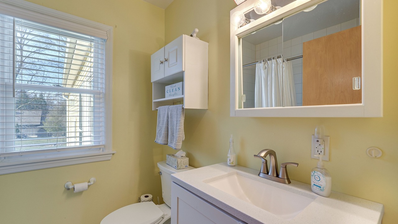 Photo of Bathroom in Williams Bay
