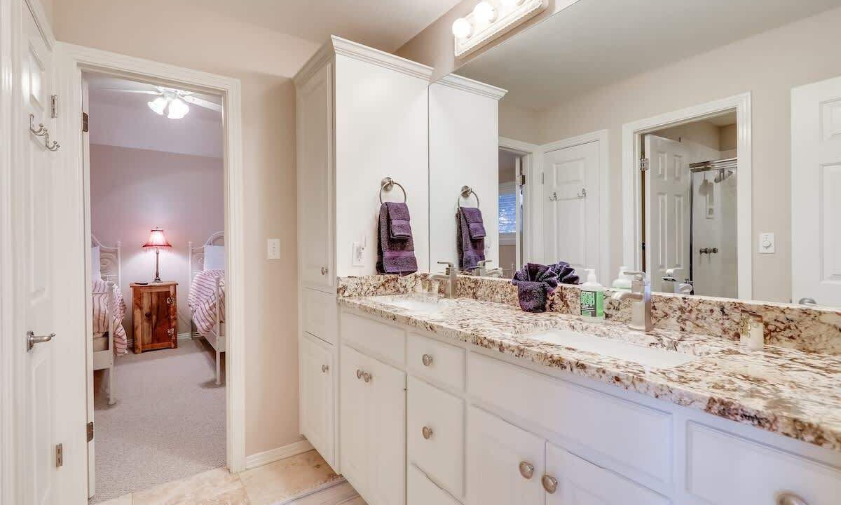 Photo of Bathroom in Spicewood