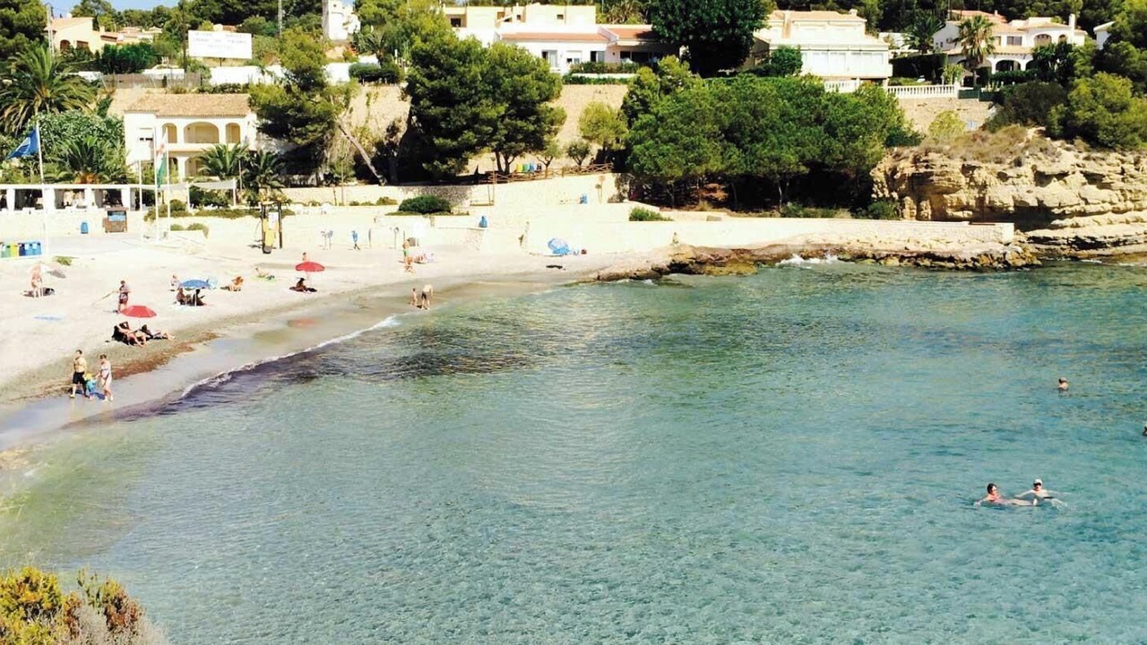 Photo of Others in Arnella
