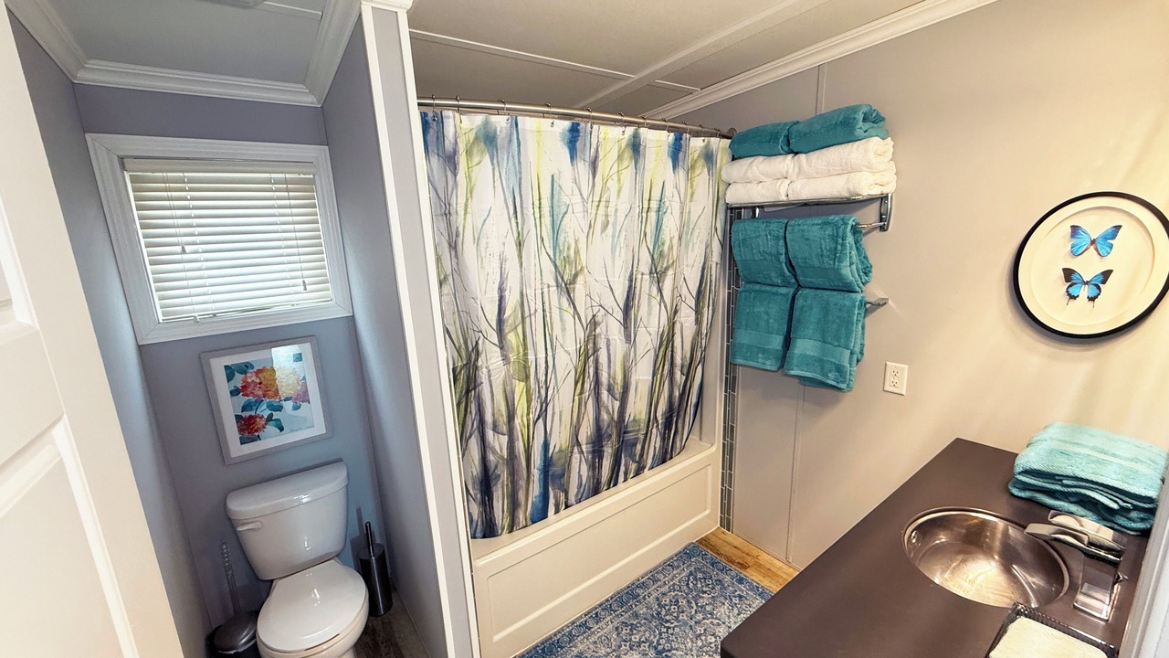 Photo of Bathroom in Amherstburg