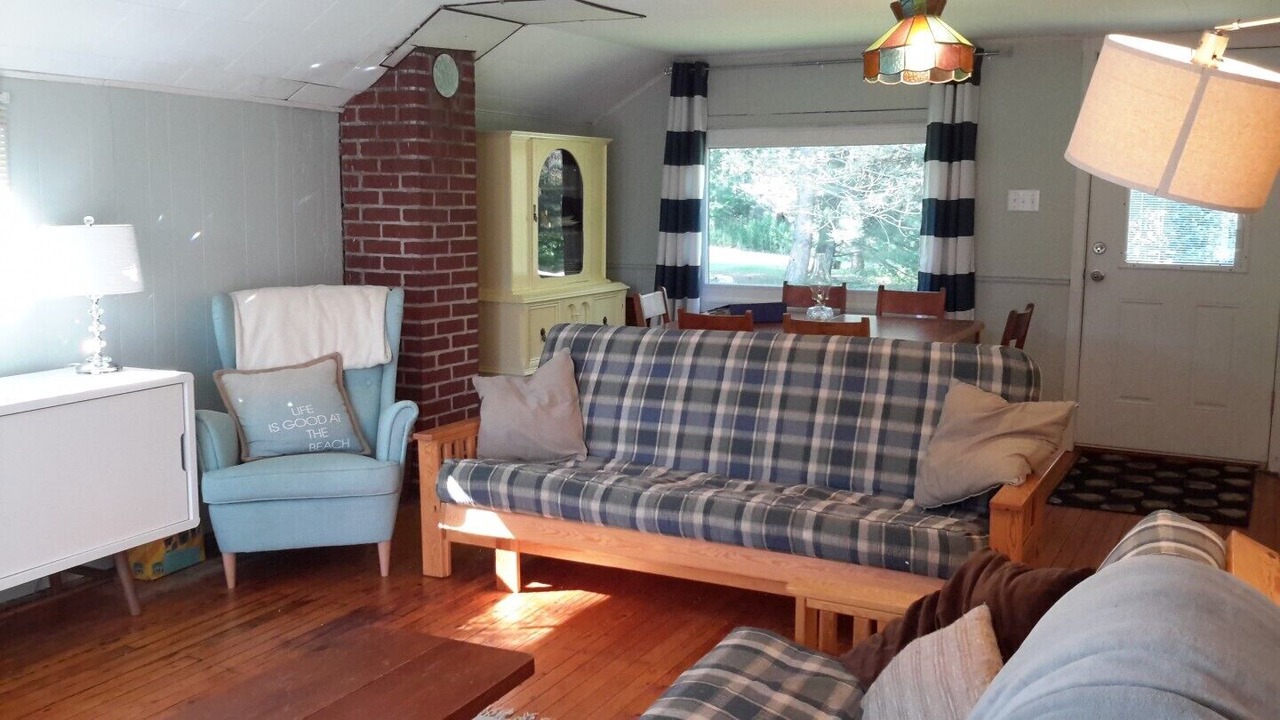 Photo of Livingroom in Minden Hills