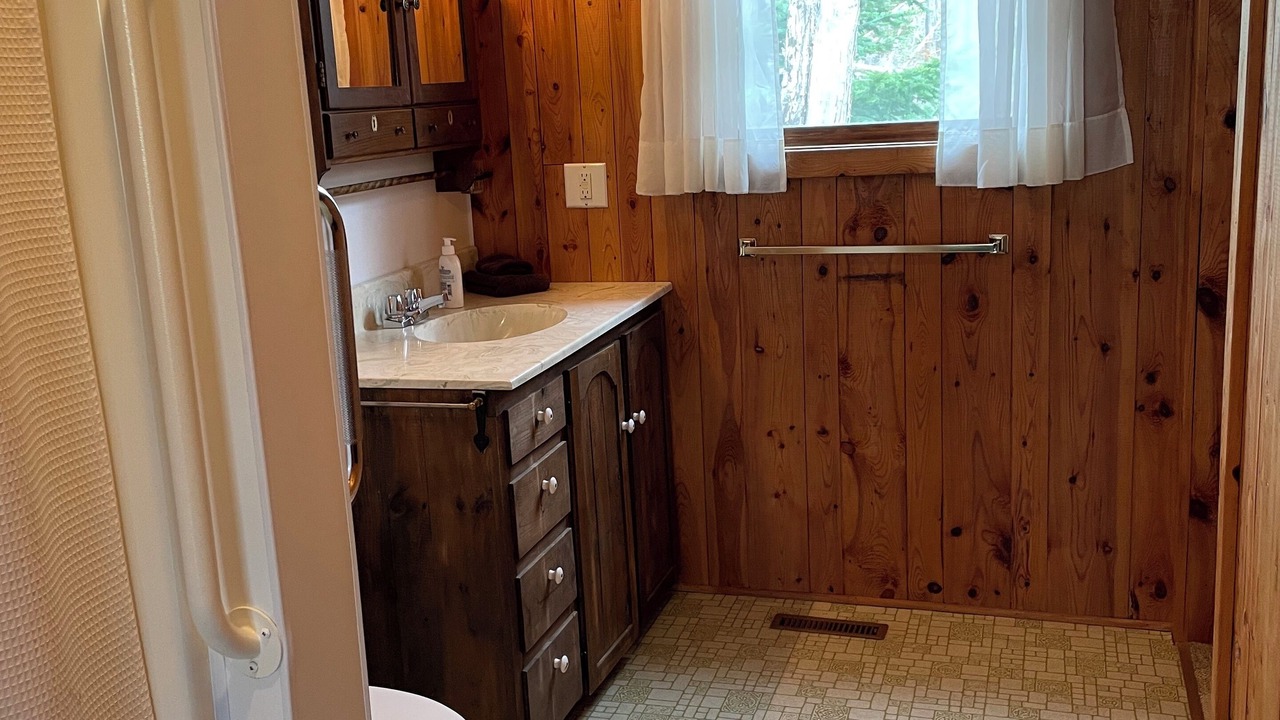 Photo of Bathroom in Cavendish