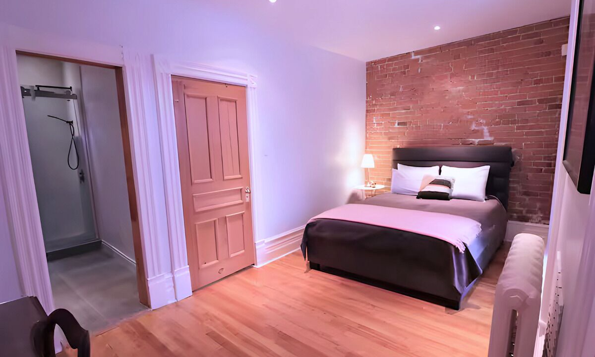 Photo of Bedroom in Quartier des Spectacles