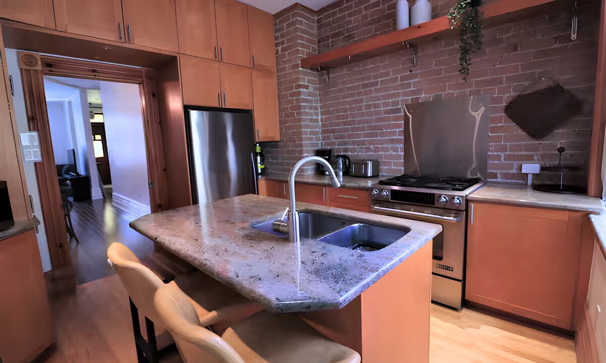 Photo of Kitchen in Quartier des Spectacles