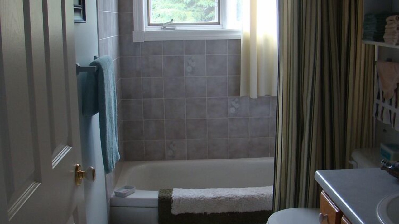 Photo of Bathroom in Corran Ban