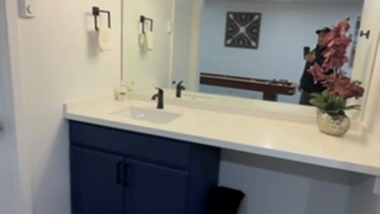 Photo of Bathroom in Eden